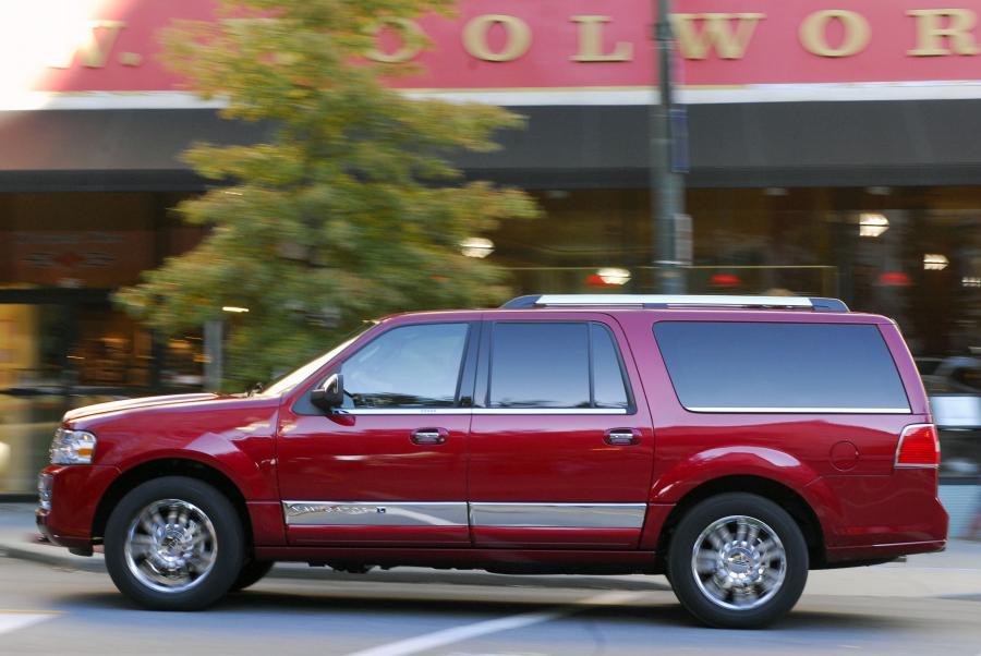 Lincoln Navigator L 2006 года  (фото 45 из 50)